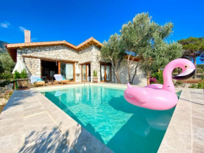 Shavilla Kalkan - Yalı ' da Korunaklı 1+1 Villa